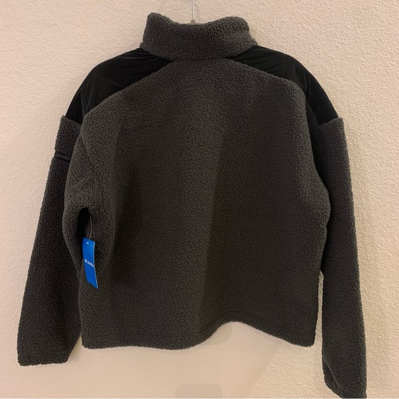 Columbia women’s large Uphill Edge Fleece Full-Zip Pullover NWT
$90 MSRP! - Picture 6 of 6